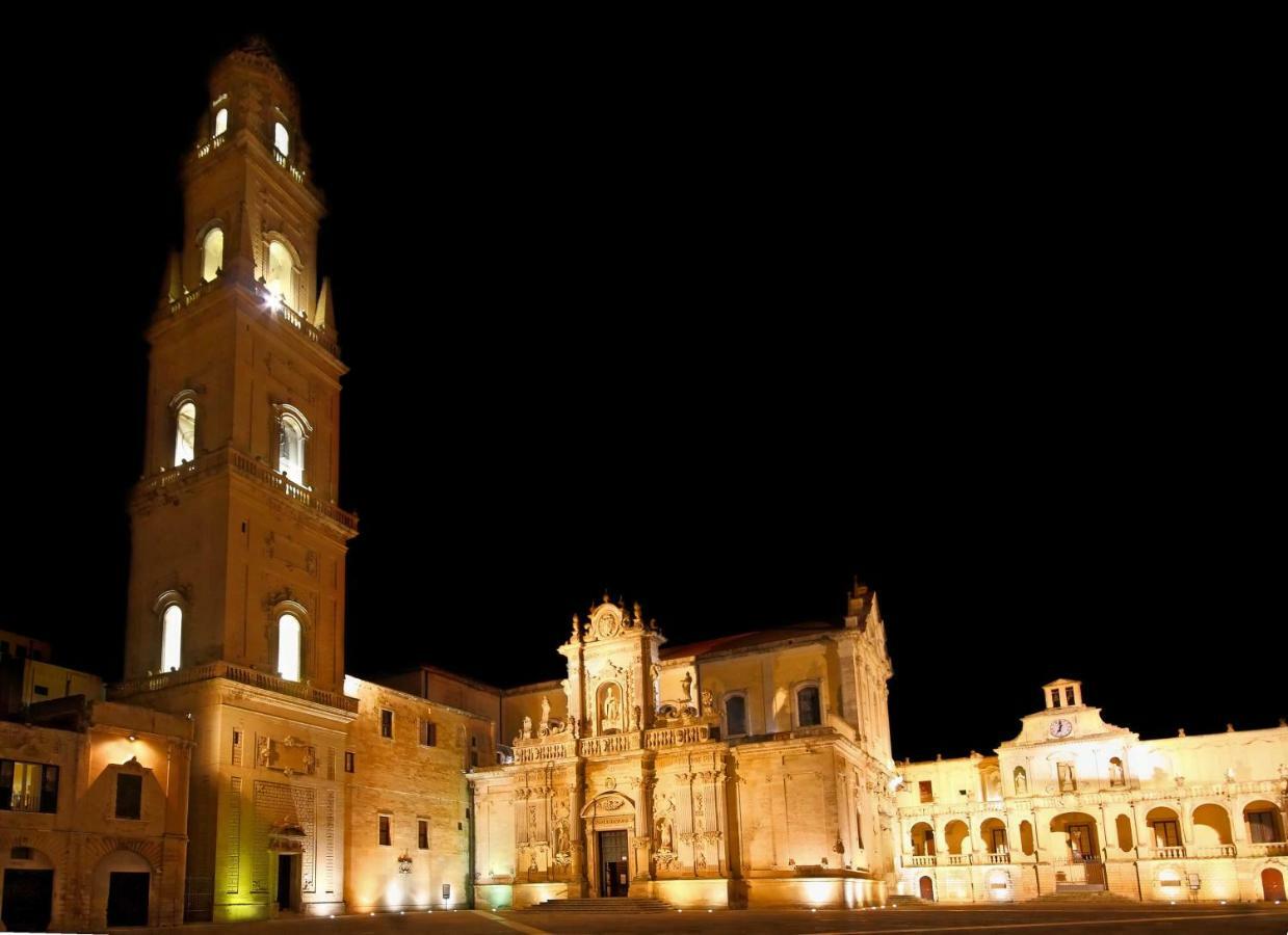 Apartamento Dimora Dei Baroni Lecce Exterior foto