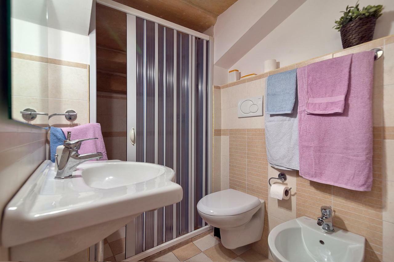 Apartamento Dimora Dei Baroni Lecce Exterior foto